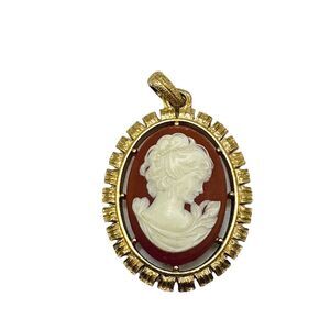 Vintage Reversible Cameo Pendant Charm Gold Tone
